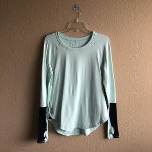Lululemon Moment Mint Long Sleeve Thumb Hole Top - Size 6